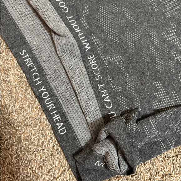 lululemon Methal Vent tech Gray Camo Shirt size M - Picture 5 of 6